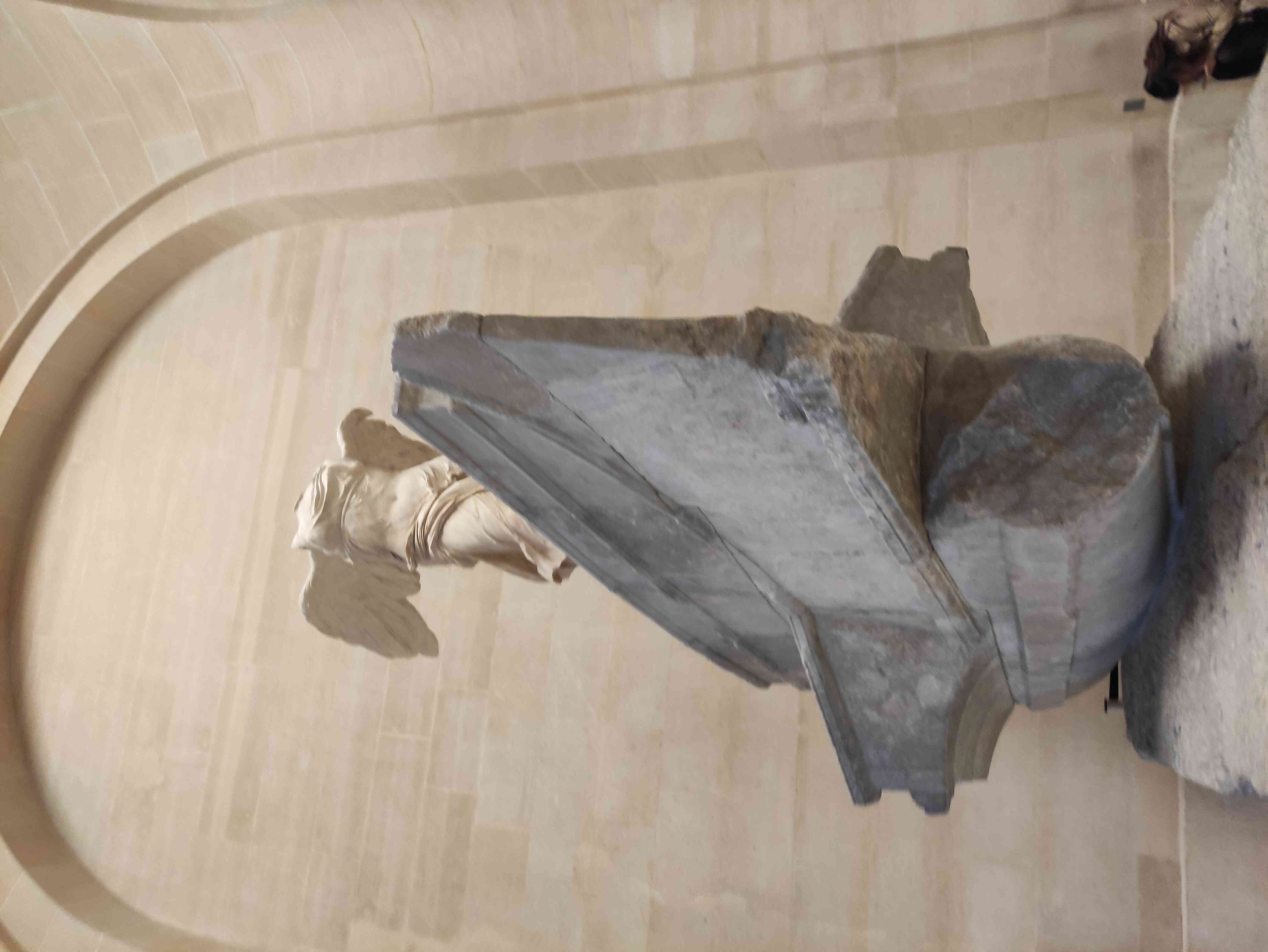 Louvre Victoria Samotracia