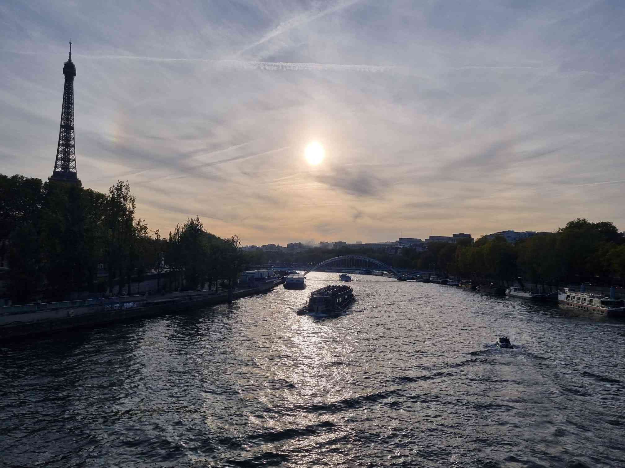 Sena Effiel Sol nubes