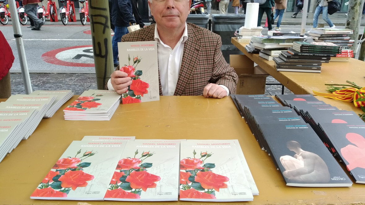 SIGNANT LLIBRES PER SANT JORDI